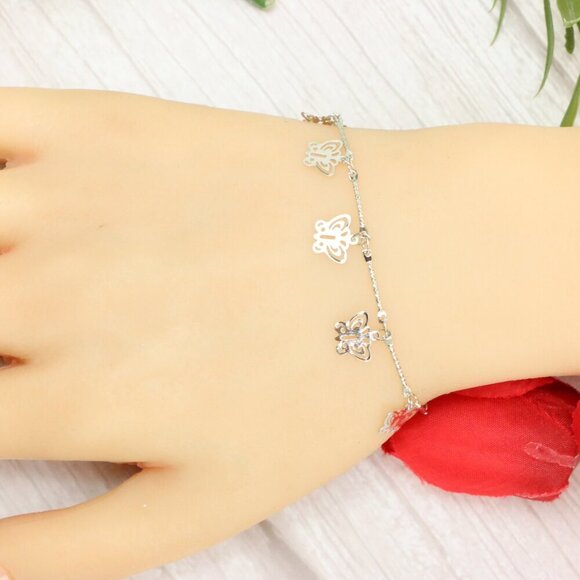 "Trendy Handmade Bracelet – A Thoughtful Gift for Girls & Women | UNVRC1047 - Picture 10 of 10